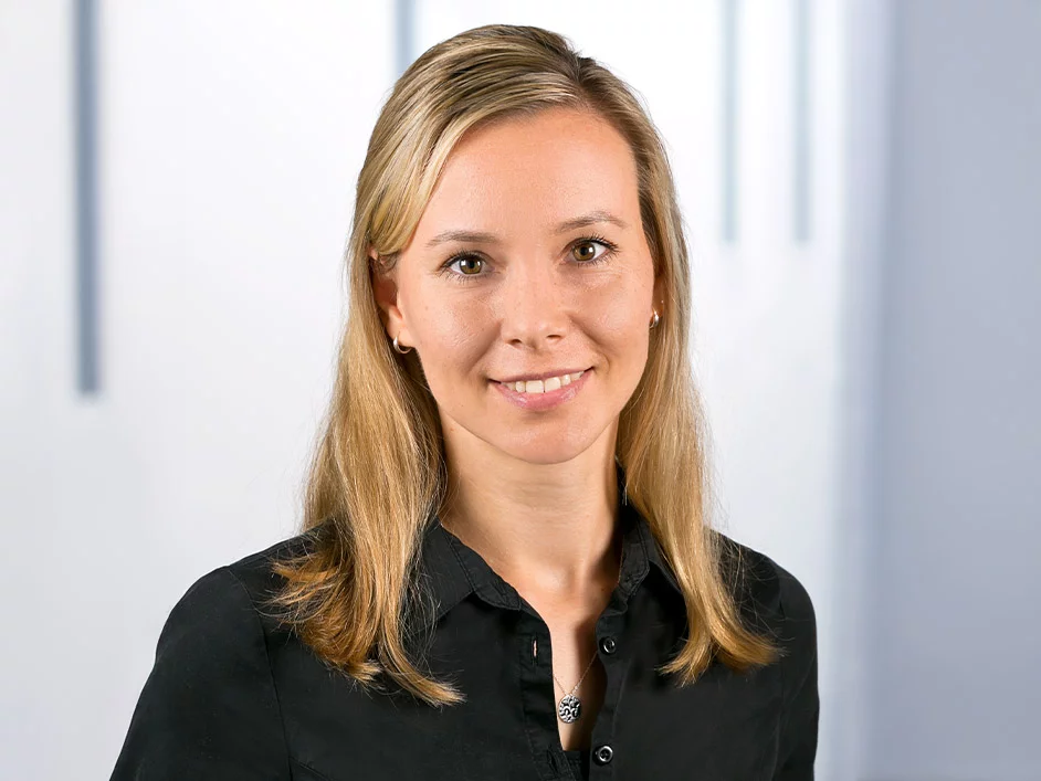 Nadja Bayer
